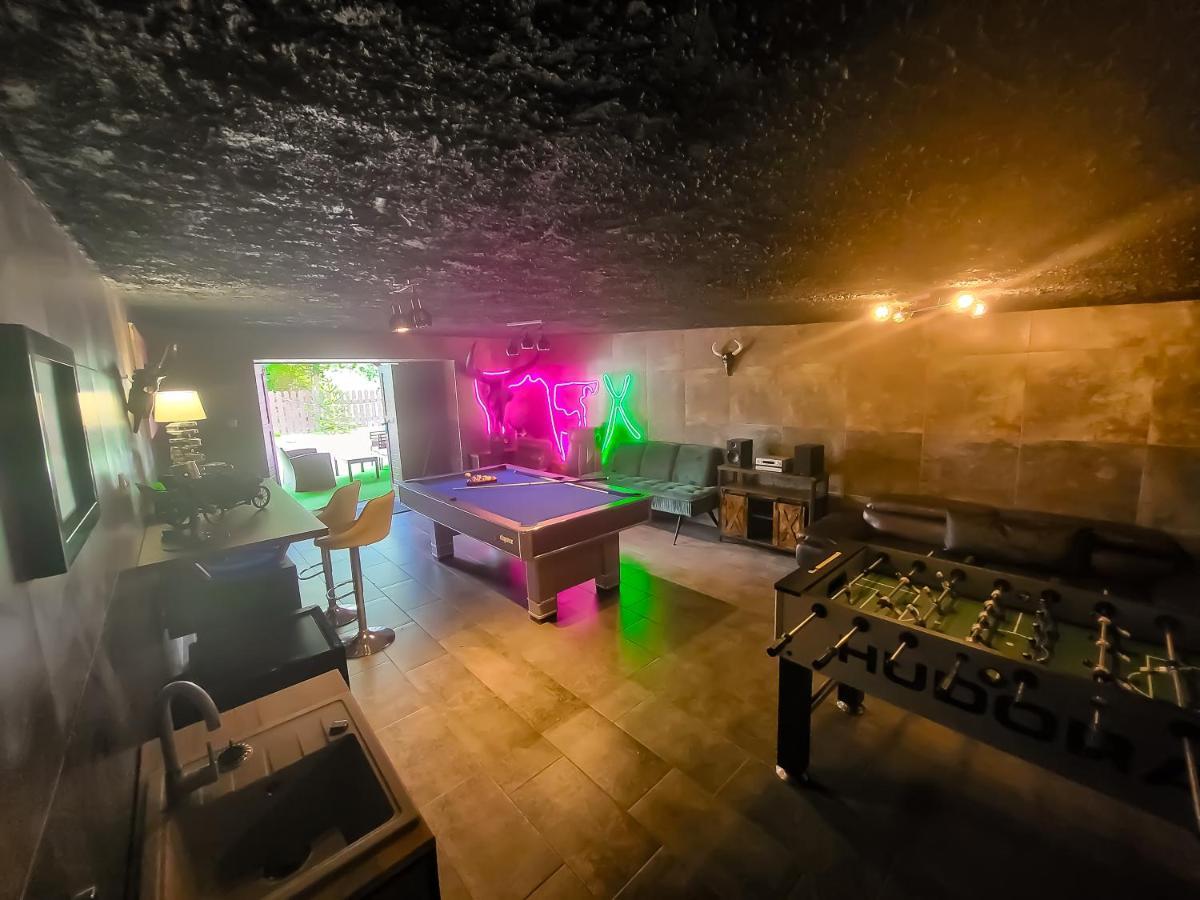 Holiday Home Vegas - House And Garten For Exclusive Use コウチェボ エクステリア 写真